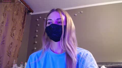 Lily online show from September 9, 4:40 pm