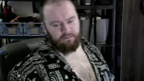 Snapshot of irishdaddy24 chatting on February 23, 2:35 pm twitter theirishman205 online show from February 23, 2:35 pm