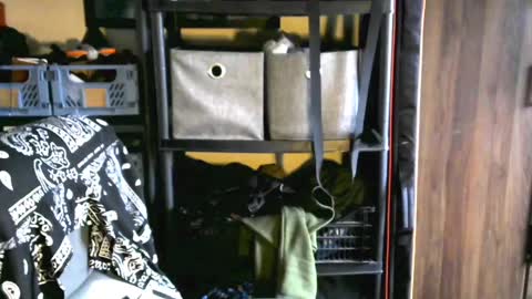 Snapshot of irishdaddy24 chatting on March 2, 3:48 pm twitter theirishman205 online show from March 2, 3:48 pm