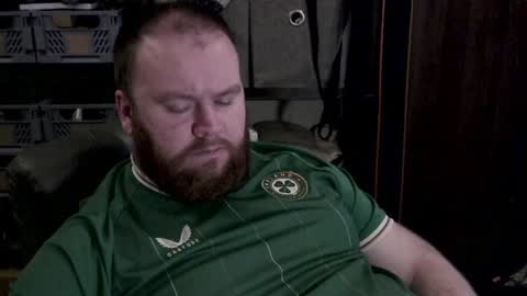 Snapshot of irishdaddy24 chatting on December 28, 4:20 pm twitter theirishman205 online show from December 28, 4:20 pm