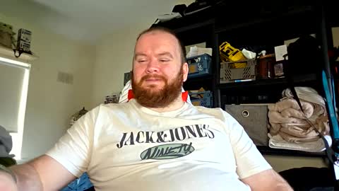 twitter theirishman205 online show from November 30, 1:29 pm