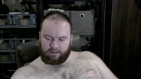 Snapshot of irishdaddy24 chatting on December 23, 8:57 pm twitter theirishman205 online show from December 23, 8:57 pm