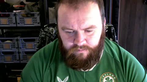 Snapshot of irishdaddy24 chatting on January 24, 3:13 pm twitter theirishman205 online show from January 24, 3:13 pm