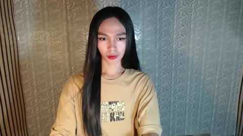 IRISH AND TRIXIE online show from April 22, 3:57 am