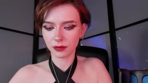 Snapshot of irisice chatting on December 13, 7:32 pm Miss Iris Fansly Miss Iris new inst.  online show from December 13, 7:32 pm