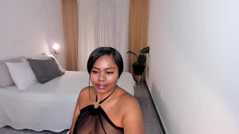 Rose  online show from November 9, 8:07 am