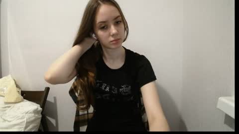 irma_b2004 online show from April 25, 8:39 pm