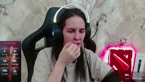 Irwi Tomboy online show from April 18, 7:58 pm