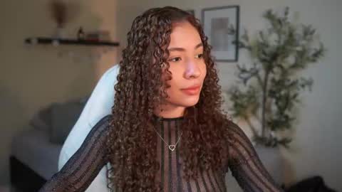 isa_____ online show from March 27, 8:54 pm