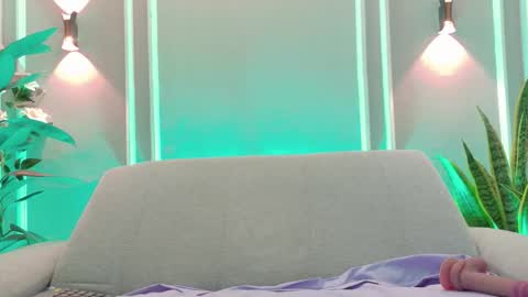 Isabella online show from February 25, 1:36 pm