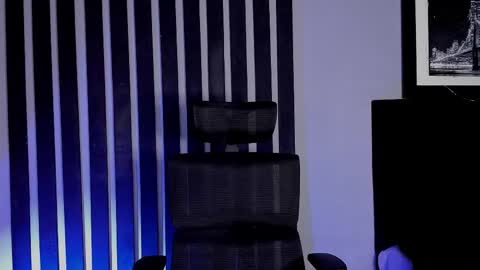 Isaac online show from November 26, 11:23 pm