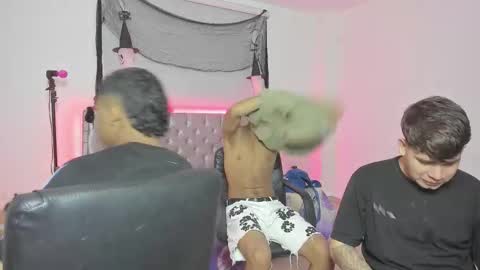 isaac_master77 online show from November 5, 3:08 am