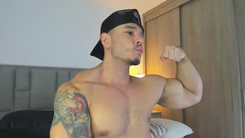 Isaac Surez online show from February 11, 10:46 pm