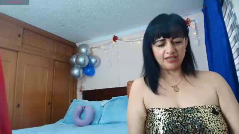 Isabeel Sofia online show from May 24, 8:37 pm