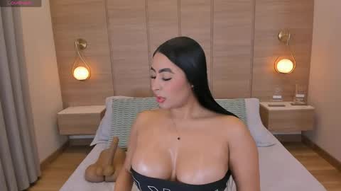 Isa online show from April 26, 8:06 pm