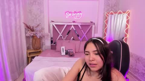 ISABELA  online show from January 9, 5:40 pm