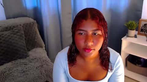 isabelateran online show from November 25, 6:18 pm