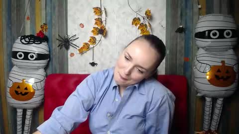 IsabelBlackberry online show from November 8, 7:22 am