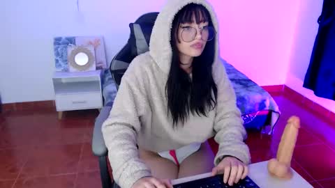 isabella__666 online show from November 21, 6:00 am