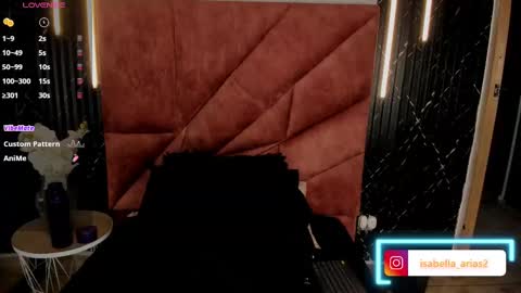 Isabella Arias online show from February 17, 3:58 am