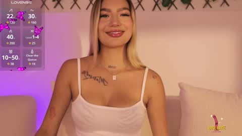 Isabella online show from January 22, 11:45 am