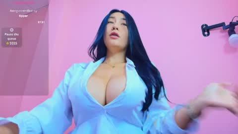 Isa  online show from April 18, 12:40 pm