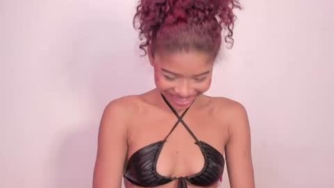 Snapshot of isabella_sex18 chatting on January 21, 3:26 am isabella online show from January 21, 3:26 am