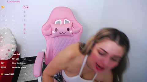 isabella_wish1 online show from November 14, 8:33 pm