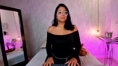 isabella zc online show from February 25, 11:54 am