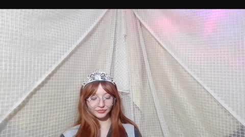 Snapshot of isabellablacky chatting on February 5, 6:35 am isabellablacky online show from February 5, 6:35 am