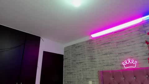    v online show from February 26, 8:36 pm