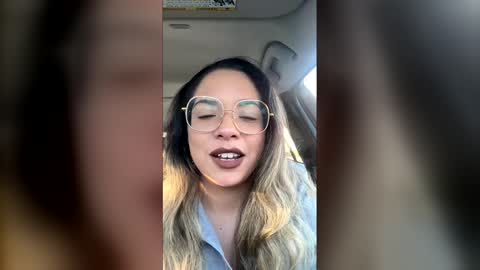 isabellaelizabeth online show from December 16, 9:10 pm