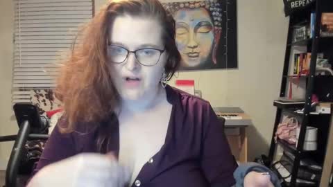 isabellamariedarcy online show from September 11, 12:01 am