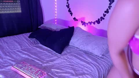 Isabella  online show from March 25, 8:54 am