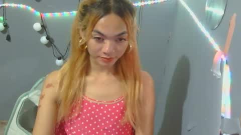 isabellatx online show from February 8, 4:32 pm