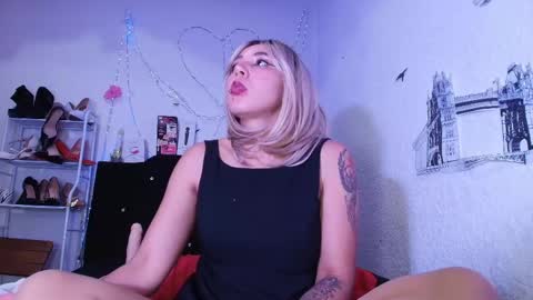 isabelle_sara online show from June 8, 1:28 am