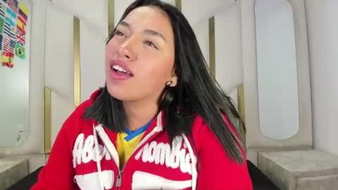 isabellrodriguez18 online show from July 4, 4:27 am