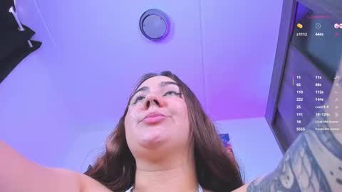 Snapshot of isarhodes_ chatting on September 12, 7:05 pm Isa online show from September 12, 7:05 pm