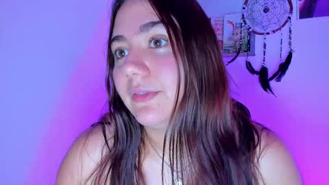 Snapshot of isarhodes_ chatting on October 28, 10:44 pm Isa online show from October 28, 10:44 pm