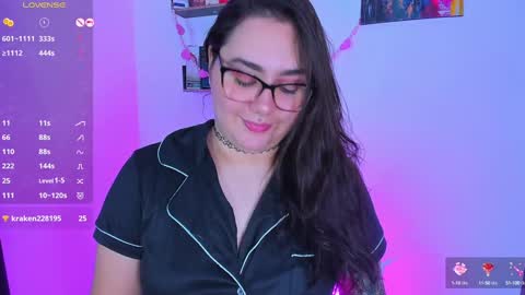 Snapshot of isarhodes_ chatting on January 17, 10:12 pm Isa online show from January 17, 10:12 pm