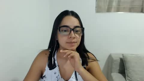 Emma online show from June 25, 3:14 am