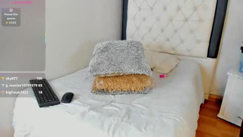 ISIS  online show from February 4, 10:24 pm