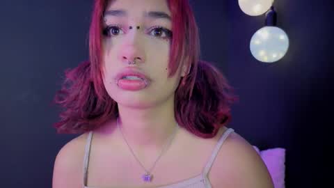 Isisjones18 online show from September 11, 3:41 am