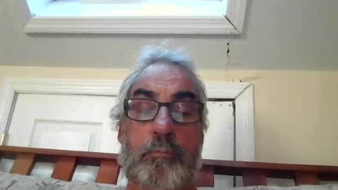 islandboomer online show from June 15, 10:02 pm