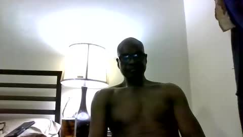 issa1967coulibaly online show from March 5, 7:39 am