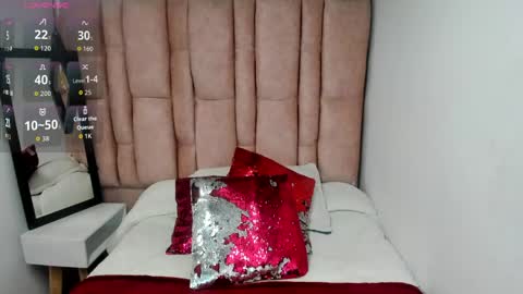 ISSA MILF online show from April 13, 1:48 pm