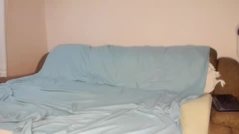 Issabelle online show from November 19, 7:18 am