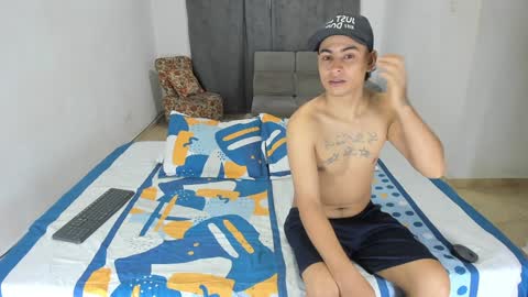 Snapshot of issalovexxx chatting on January 21, 5:38 am Isabella  online show from January 21, 5:38 am