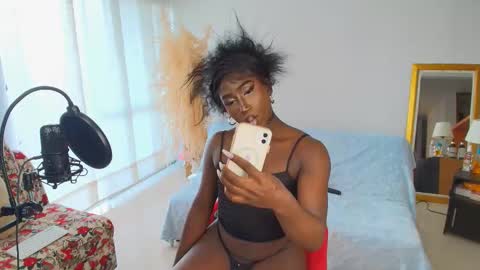 Iseey online show from September 12, 11:56 am