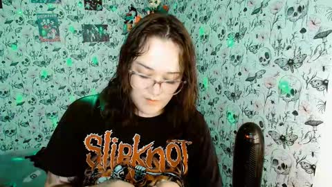 Yiz online show from February 17, 3:27 am